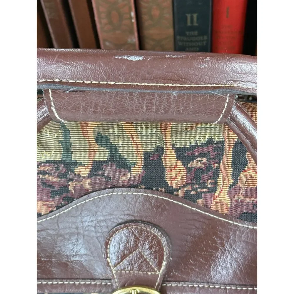 Vtg 1980's Capezio Equestrian Tapestry Faux Leather English Countryside Bag